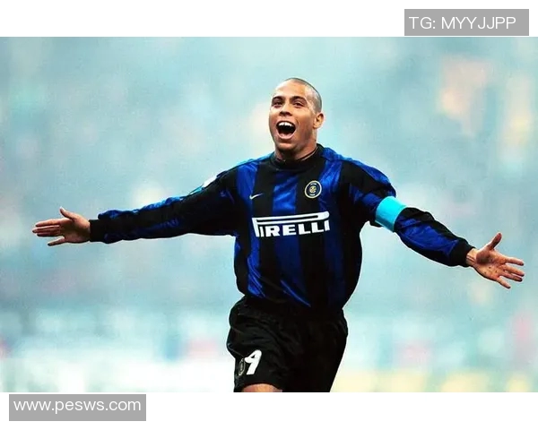 24号足球球星代表人物盘点:全球足坛经典号码背后的传奇故事 24号足球球星代表人物盘点:全球足坛经典号码背后的传奇故事